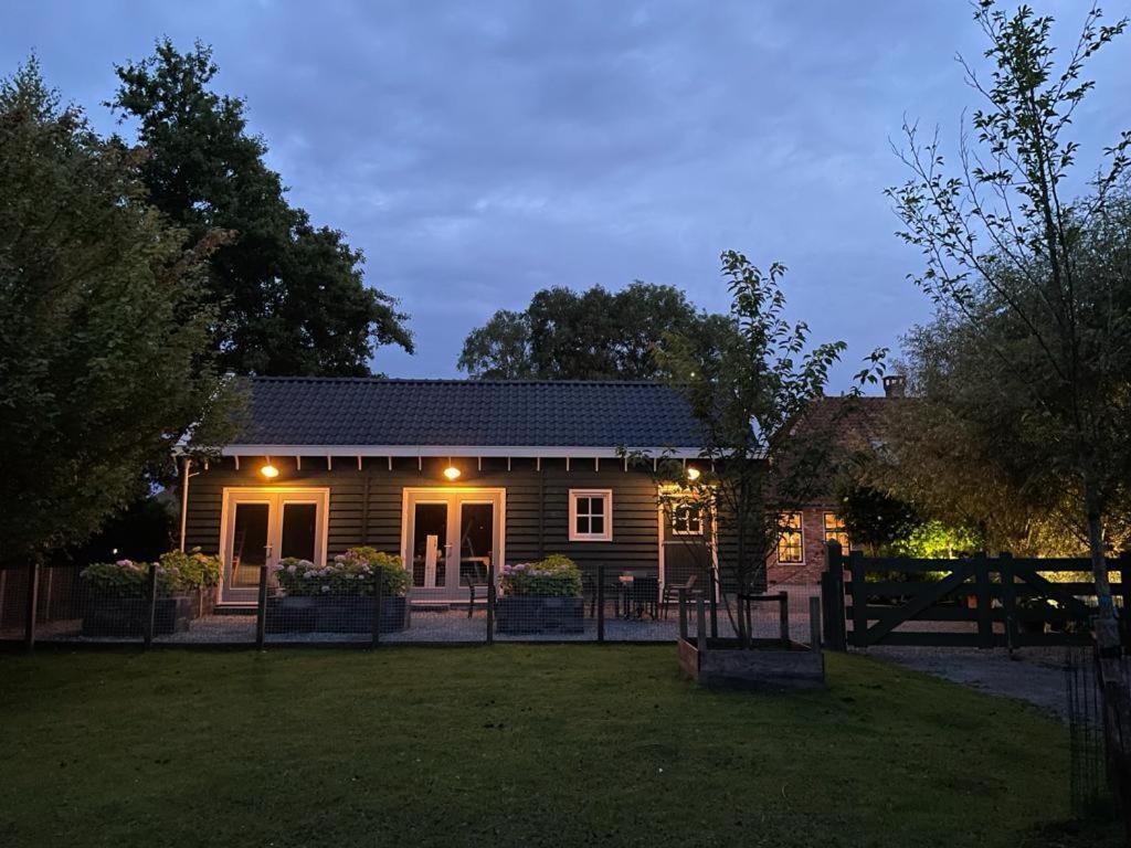 Flora'S B&B Landsmeer Ngoại thất bức ảnh