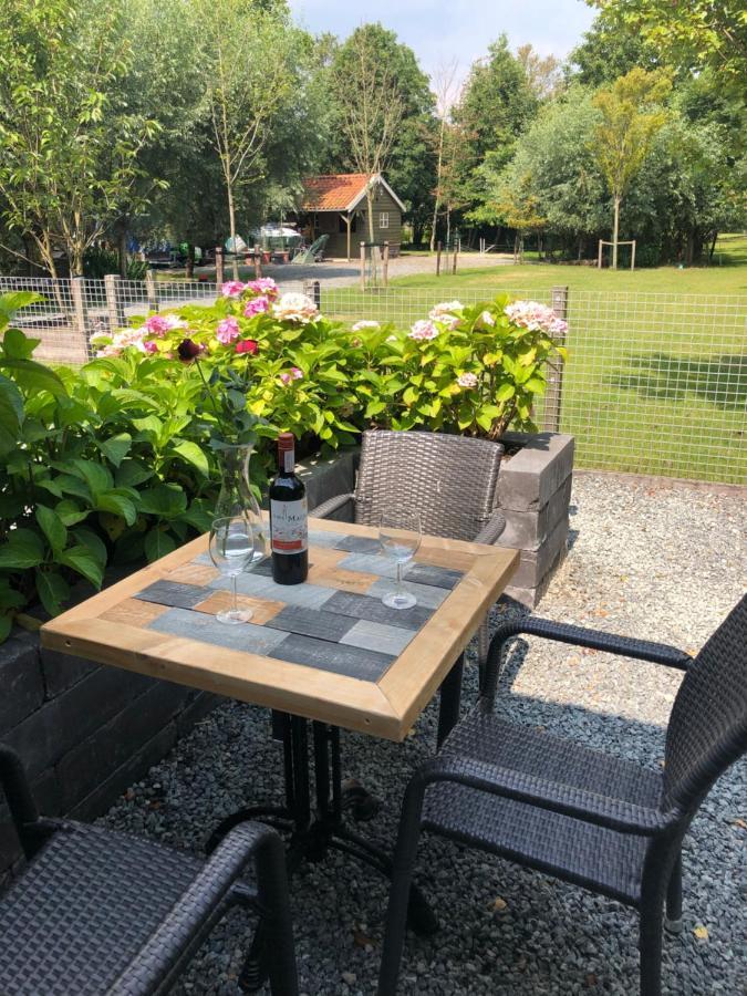 Flora'S B&B Landsmeer Ngoại thất bức ảnh